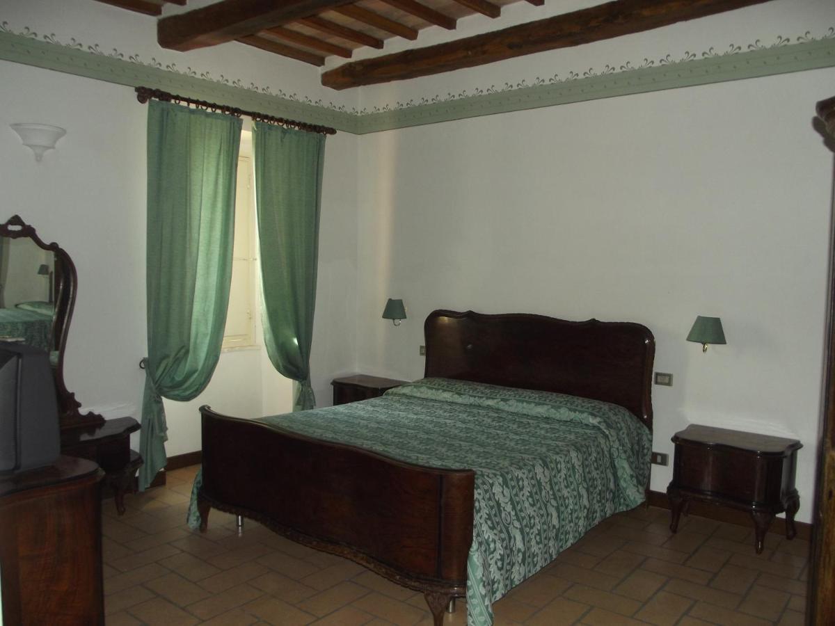 Agriturismo Villa Gabbiano Capodacqua  الغرفة الصورة